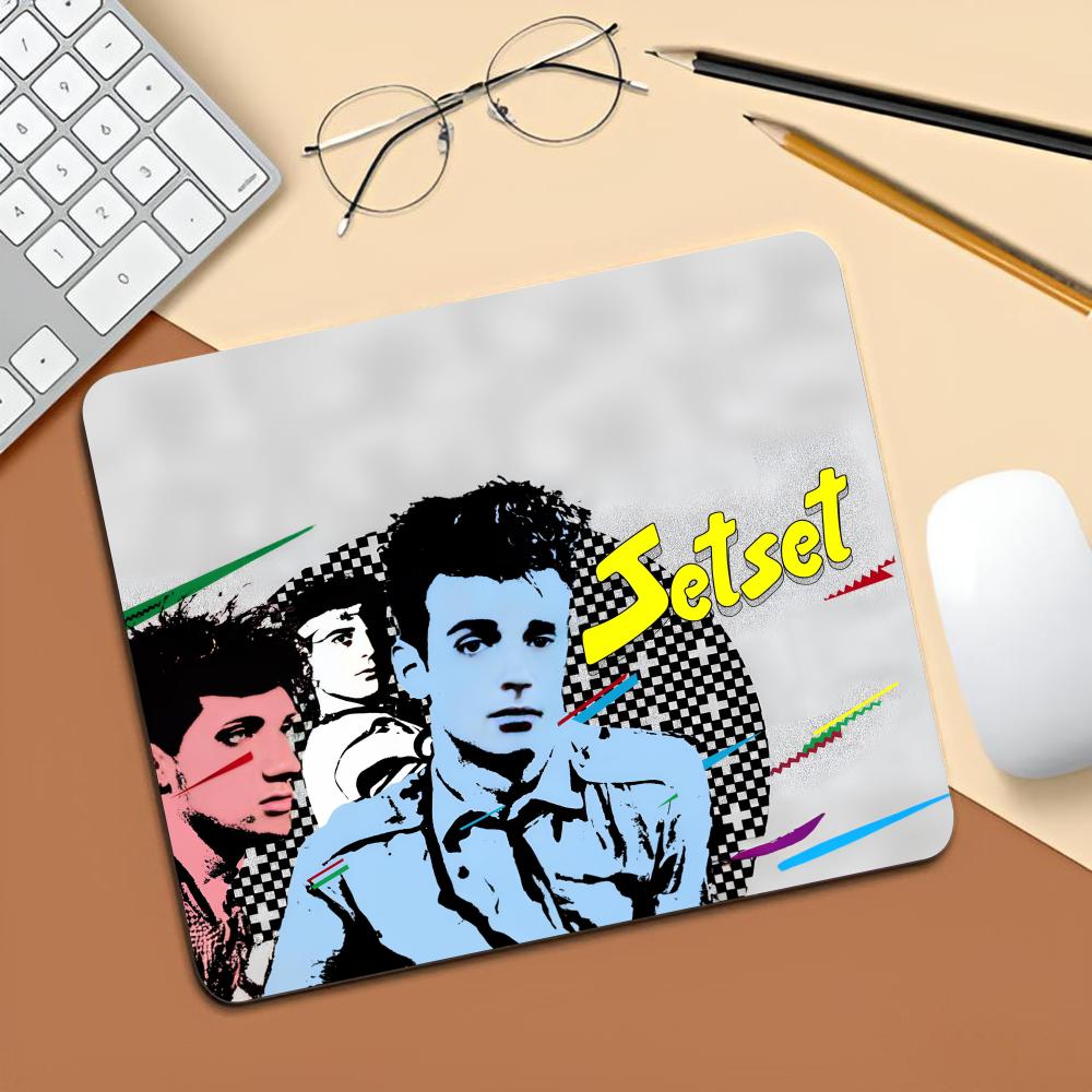 Gustavo Cerati Soda Stereo Mou - đánh giá và giá Laptop Accessories Protector